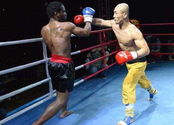 武僧一龙腰伤是怎么治疗的,一龙恢复腰伤的视频