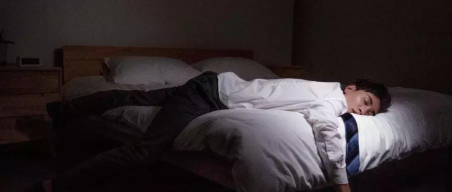 醉酒后看人品的六种表现,酒品好的人喝酒时的表现