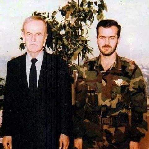 阿萨德父子,叙利亚总统阿萨德父子执政多少年