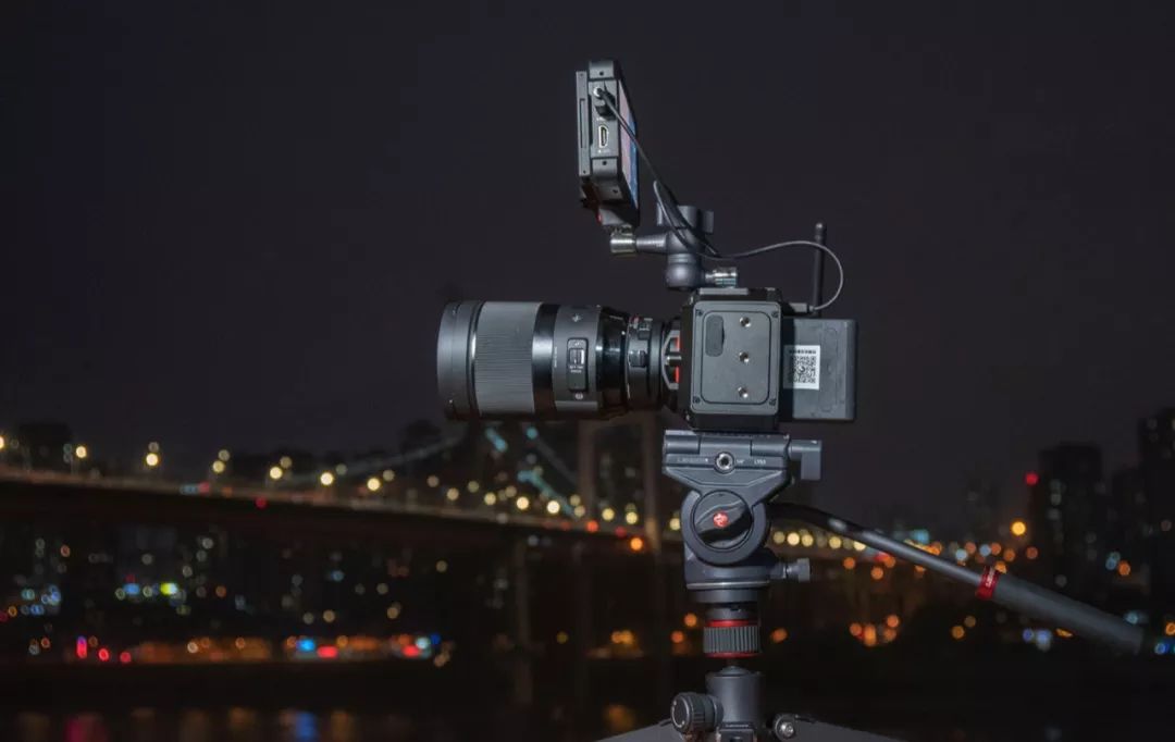 单评｜可以拍摄4K5倍慢动作的电影机ZCAME2