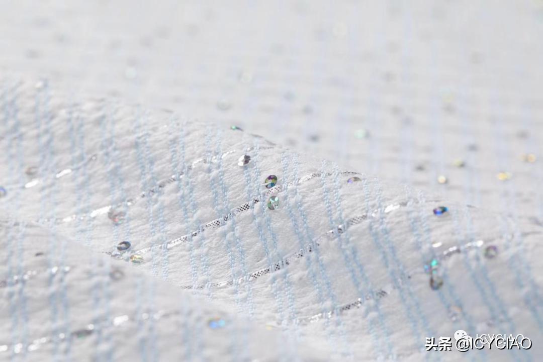 夏日这样穿简约又高级,夏日这样穿个性且有范