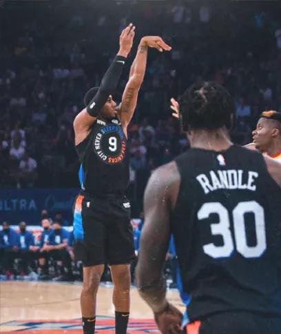 罗斯第一次重回公牛,罗斯回归芝加哥第一球