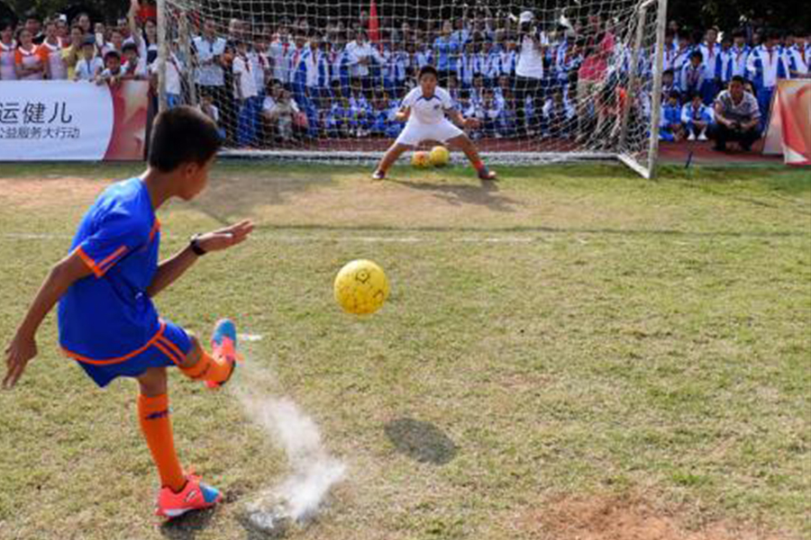 七种射门方法助你打入更多进球,提高2-3人配合进攻射门的能力