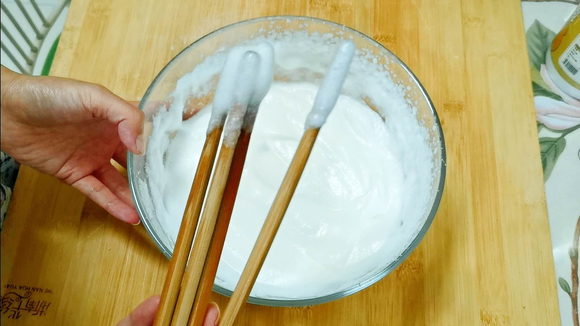 简单又好做不用微波炉的蛋糕,烤箱蛋糕的家常做法不需要打蛋器