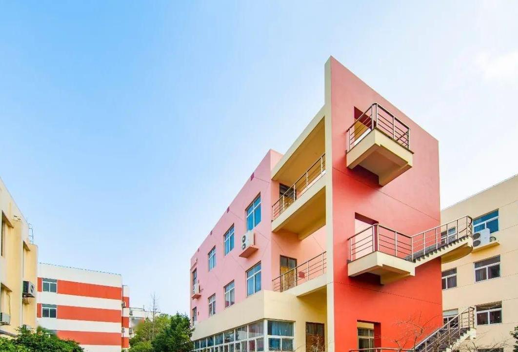 上海十强高职排名,其中上海行健职业学院排第三