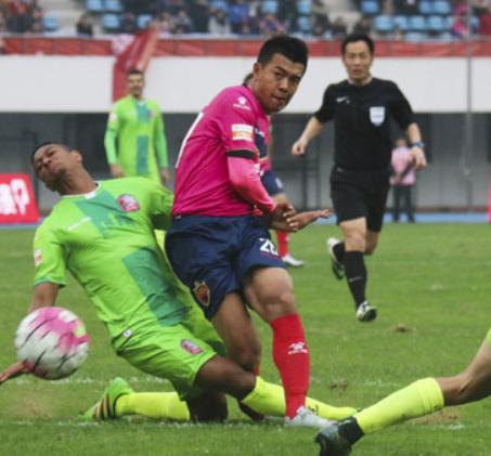 “醉”爱国足!前国脚徐亮全身麻醉手术后,喊“国足出线”才叫醒