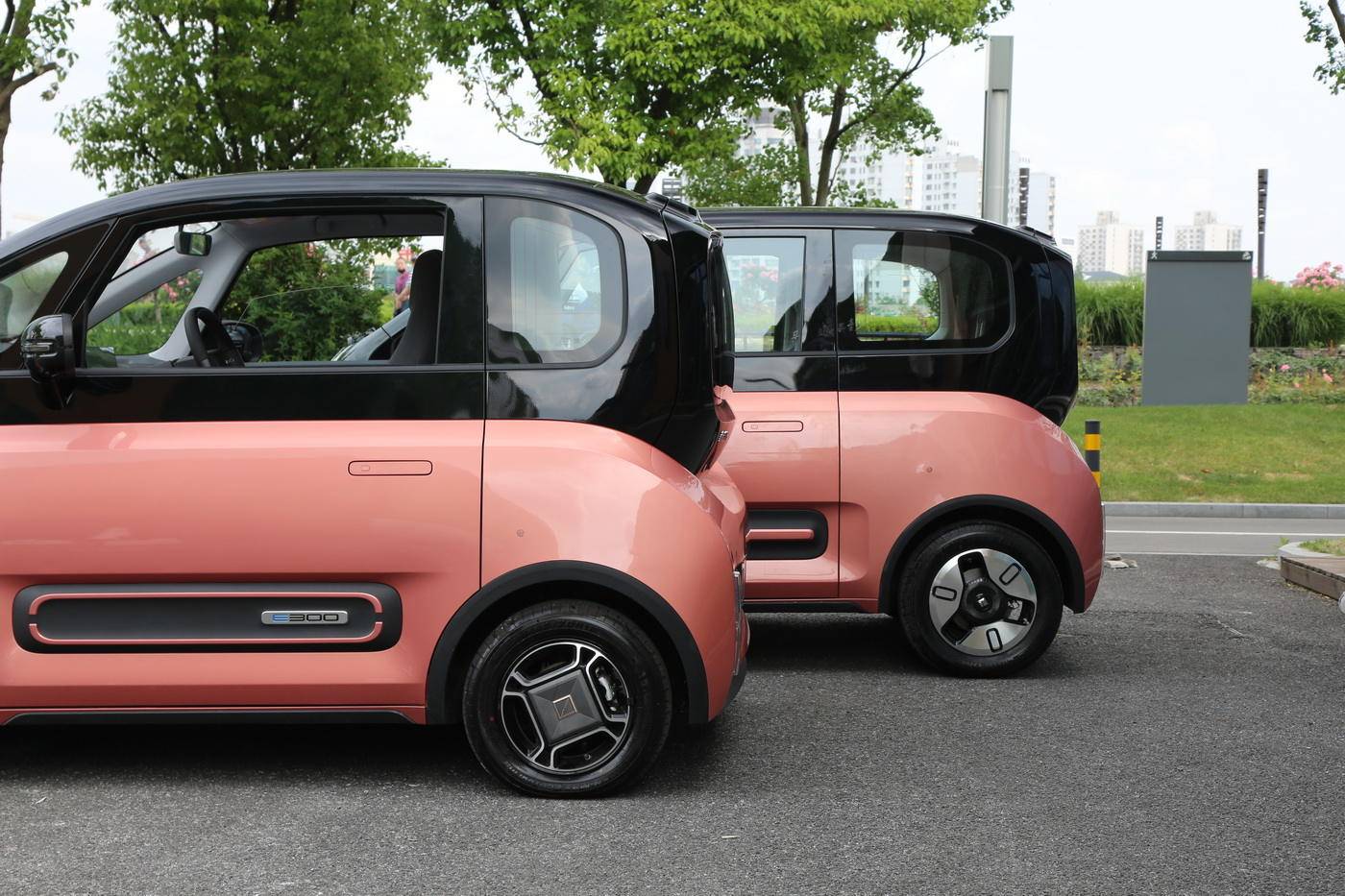 续航305km的短途出行新“神器”，新宝骏E300上市6.48万起