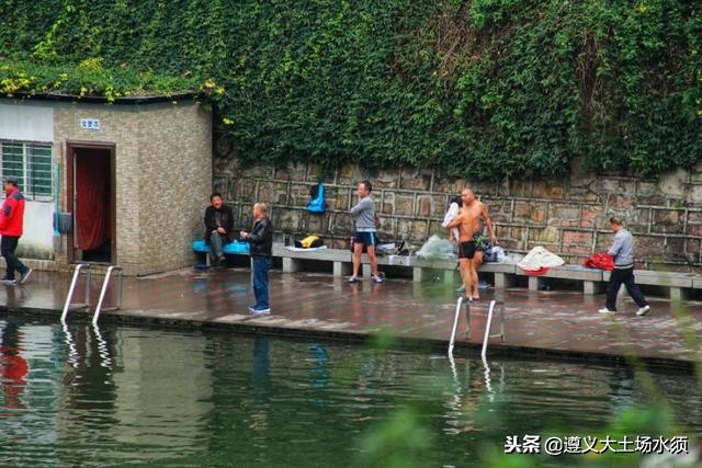 在冬天里看遵义湘江河上的秋色