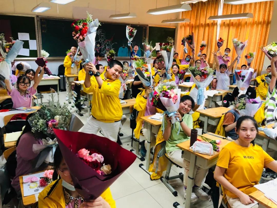 成都高新实验学校2023喜报,成都高新实验中学喜报2021