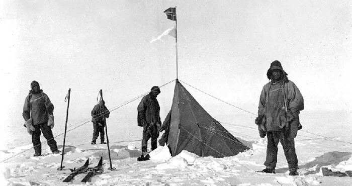 burberry巴宝莉表,巴宝莉和burberry是一个牌子吗