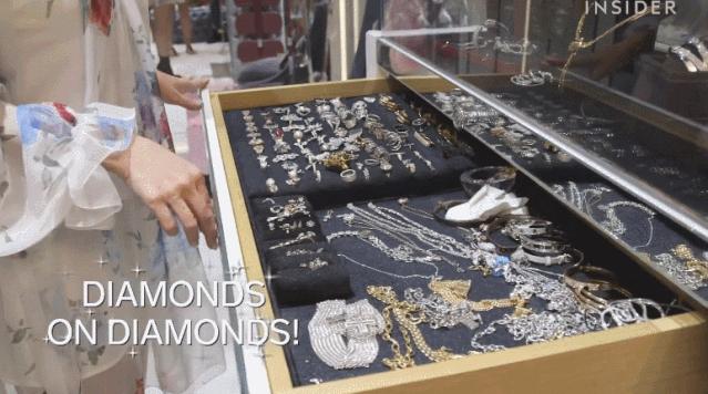 普通2元买的手链断了怎么修,手链断了去金店修多少钱