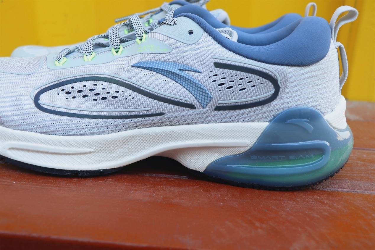 安踏xkeithharing联名系列,咕咚安踏联名跑鞋