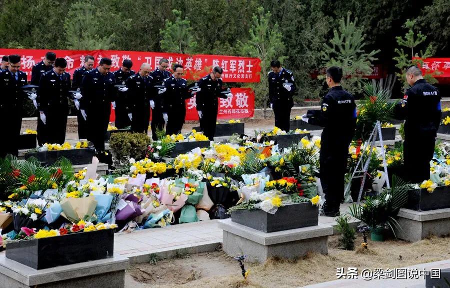 兰州缅怀革命烈士传承民族精神,兰州缅怀先烈