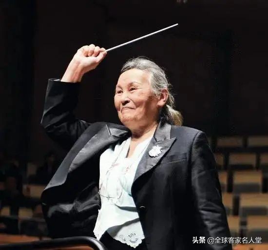 指挥家郑小瑛谈交响乐,客家山歌指挥家郑小瑛