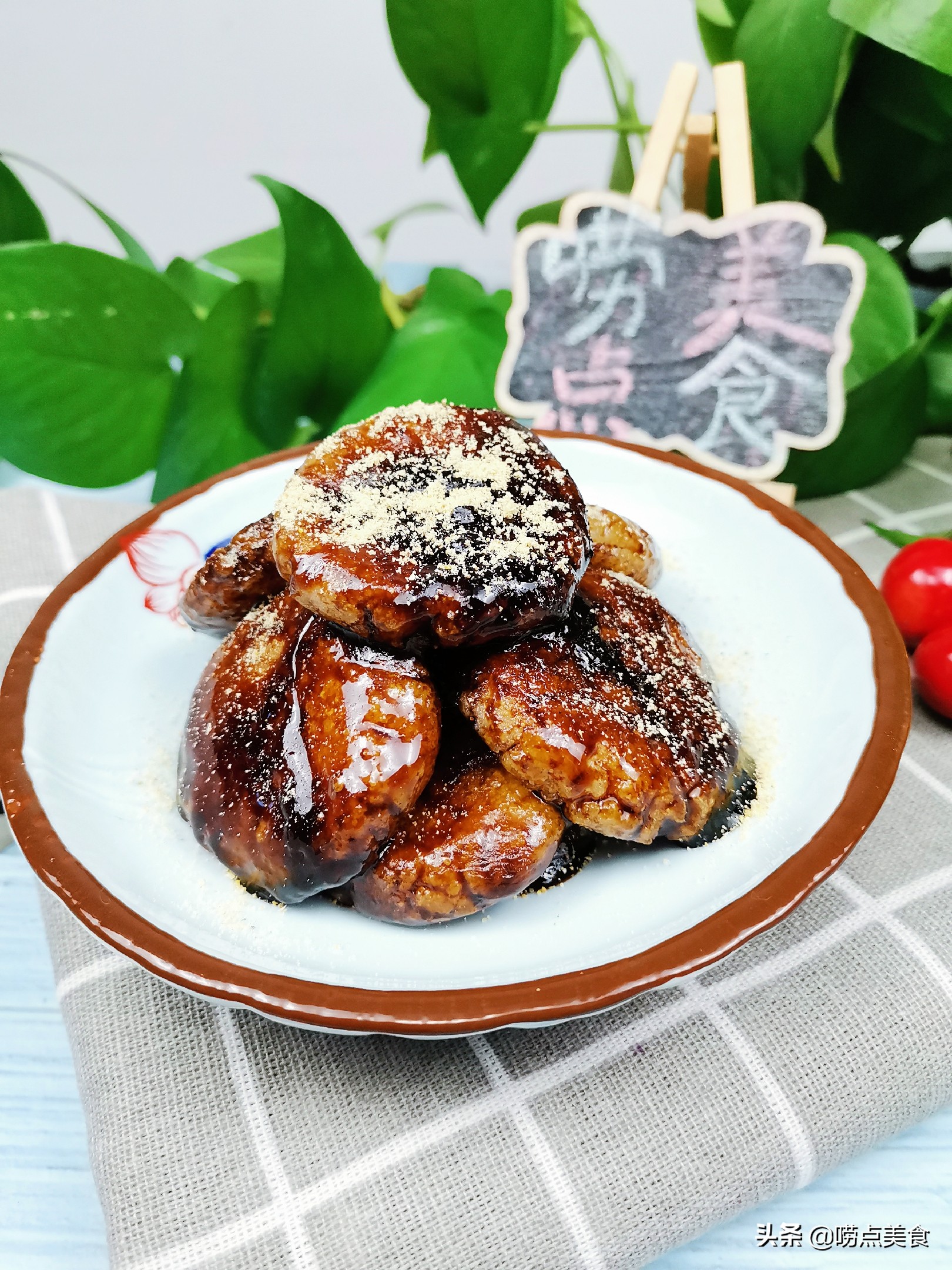 小孩吵着吃南瓜饼,用糯米自制红糖糍粑不用煎