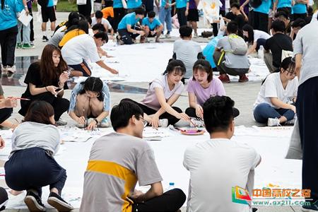 骞夸笢鐞嗗伐鑱屼笟瀛﹂櫌鐜牎澶滆窇,骞垮窞鍩庡競鐞嗗伐瀛﹂櫌鑽у厜澶滆窇