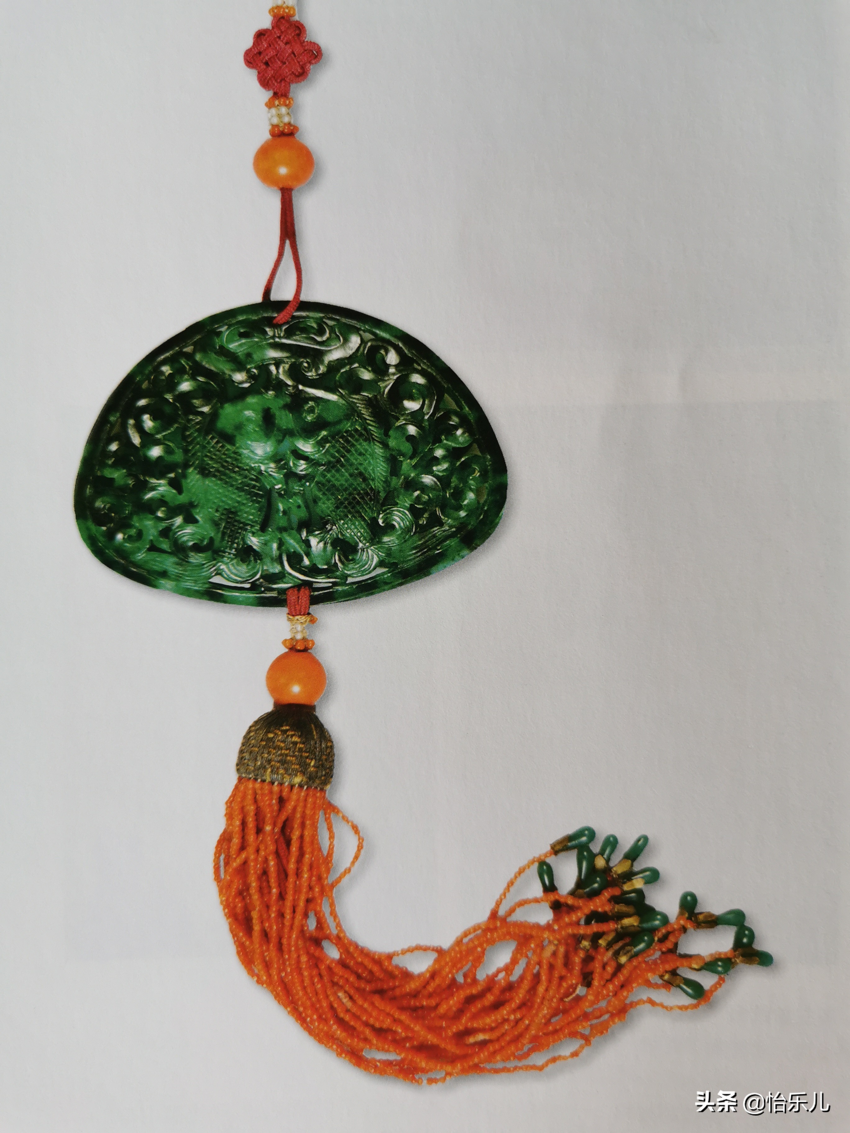 乾隆时期翡翠饰品,乾隆咸鱼翻身