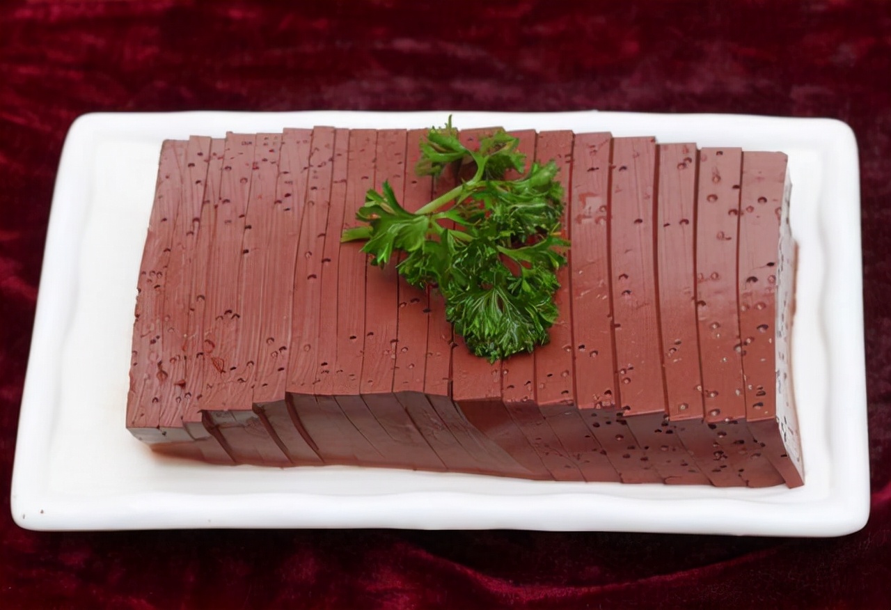 猪血吃多了拉黑便是什么原因,吃猪血为什么会拉黑