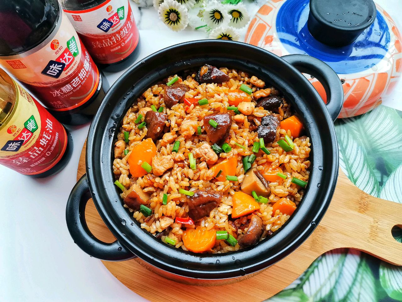 电饭锅香菇鸡丁焖饭,懒人版香菇鸡腿焖饭