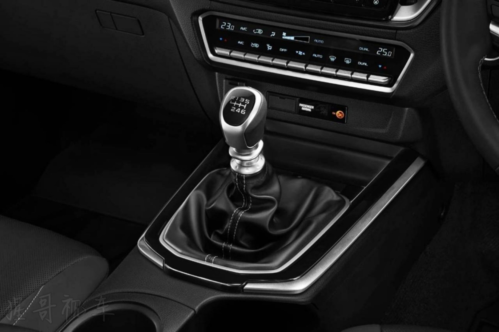 牧游侠2022款柴油版发动机升级,d-max和牧游侠三大件一样吗