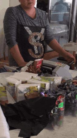 那些穿着Abibas的人，正在用半价买下全世界