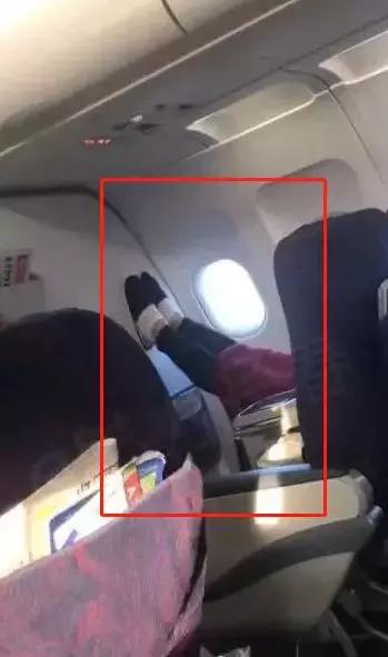 空姐为什么不喜欢喝可乐,空姐旅客为什么不喝可乐雪碧