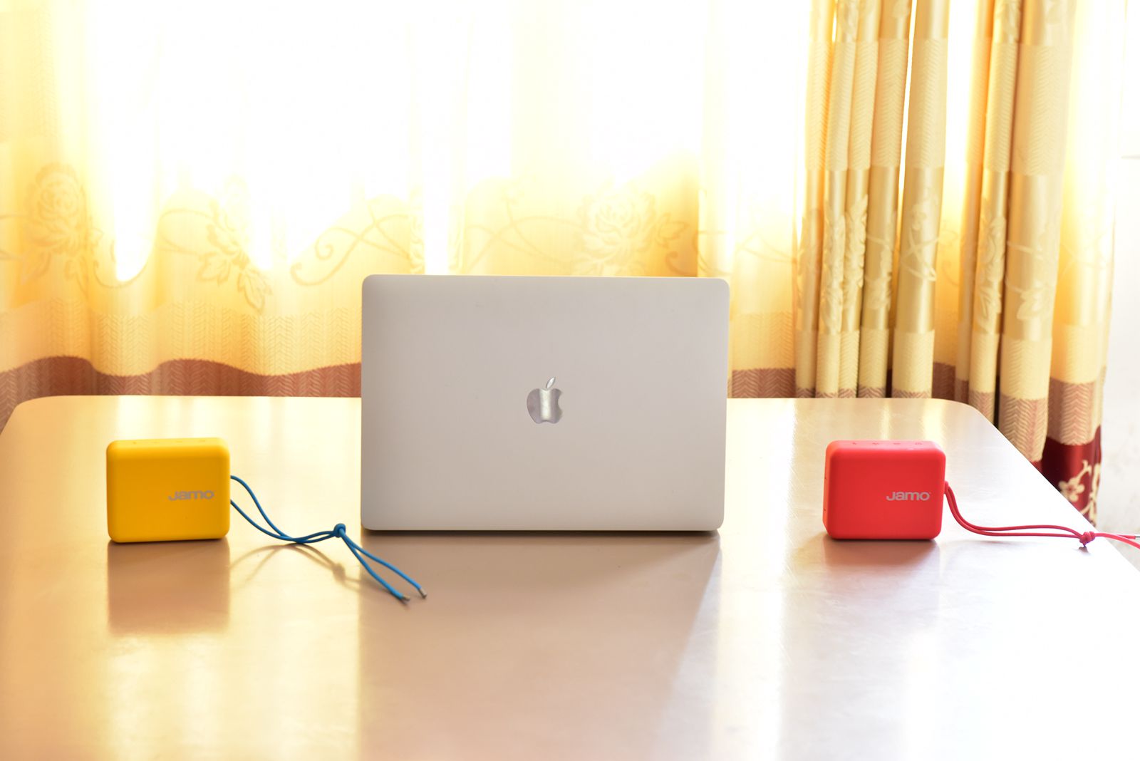 口碑最好的便携式蓝牙音箱,目前音质最好的便携蓝牙音箱推荐