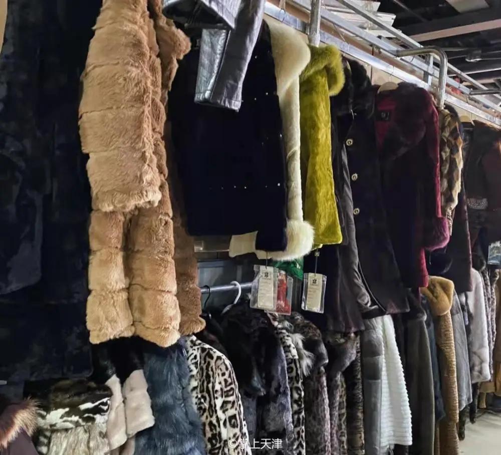 天津体院北菜市场买衣服,天津卖衣服的菜市场