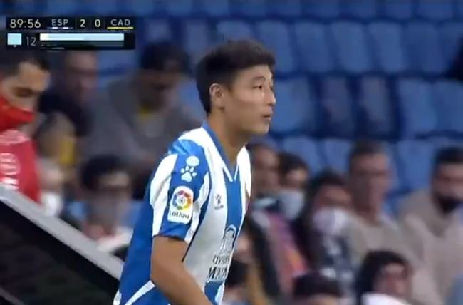 西班牙人把武磊逼成什么样了,西班牙人2球领先