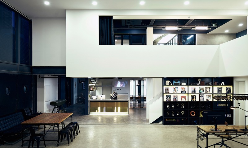 融入更多艺术元素与粗狂工业风格的北京ASTUDIO摄影工作室