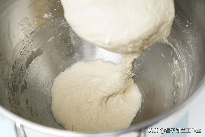 哪一种高筋面粉做面包好吃,哪种牌子的高筋面粉适合做面包