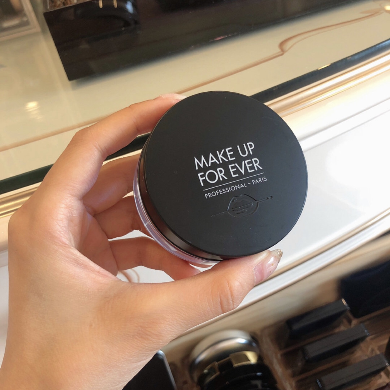 陈彦妃推荐定妆散粉,乔七月推荐的定妆散粉