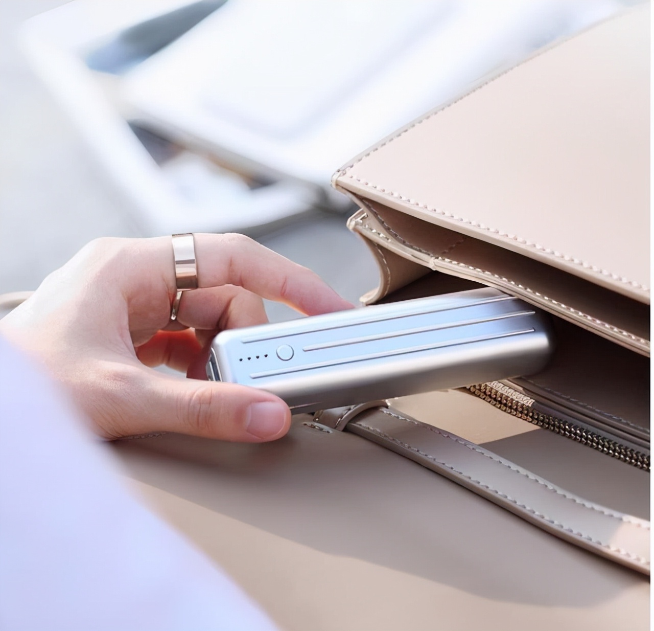 大容量充电宝为什么那么小,最好用的充电宝大容量