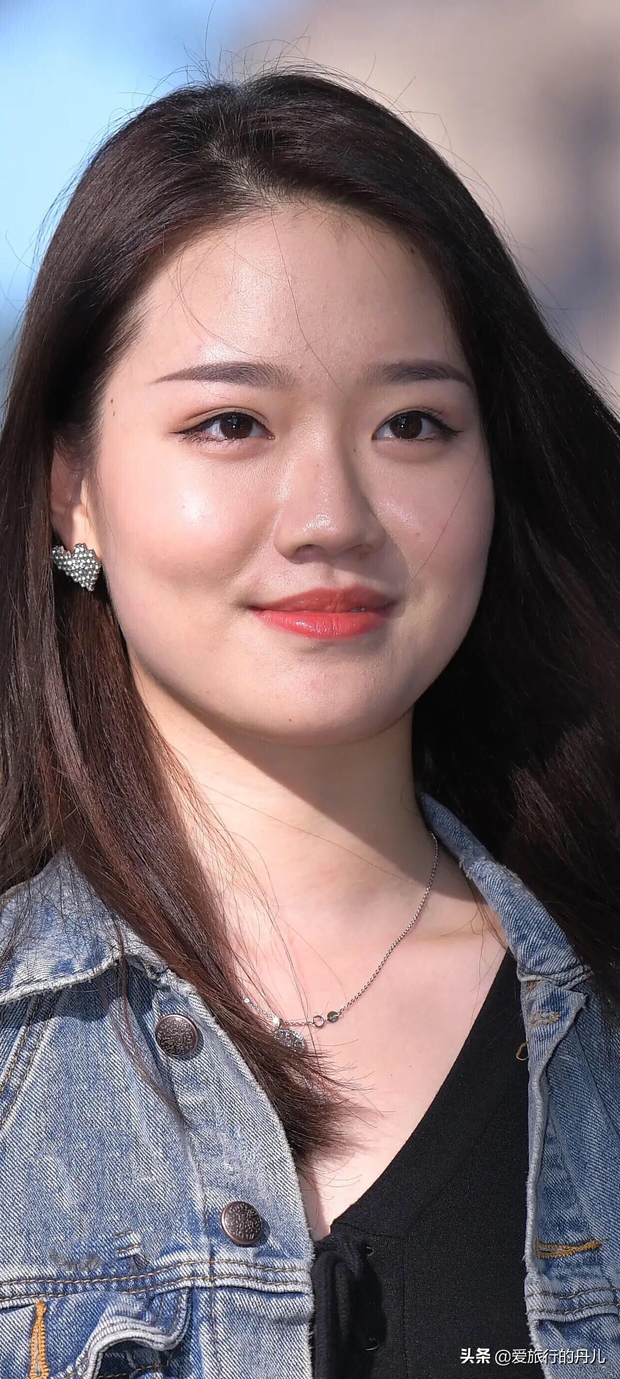 微胖型女生休闲牛仔服穿搭,微胖女生黑色吊带裙显瘦搭配