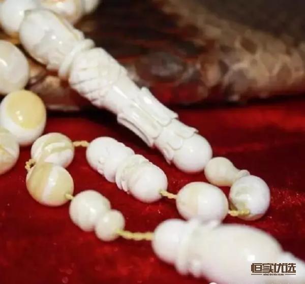 中东土豪为什么喜欢白蜜蜡,中东土豪为啥喜欢穿白衣