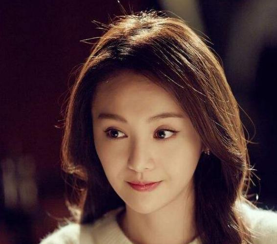 毛孔粗大有黑头适合什么粉底液,遮盖粗大毛孔黑头用什么粉底液