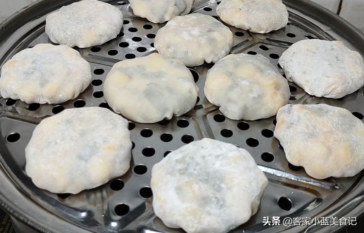 广州早茶店里的玉米饼怎么做,广东早茶香煎玉米饼不用皮