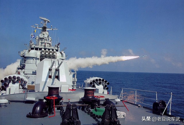 052驱逐舰发展历程,052d驱逐舰最快速度是多少