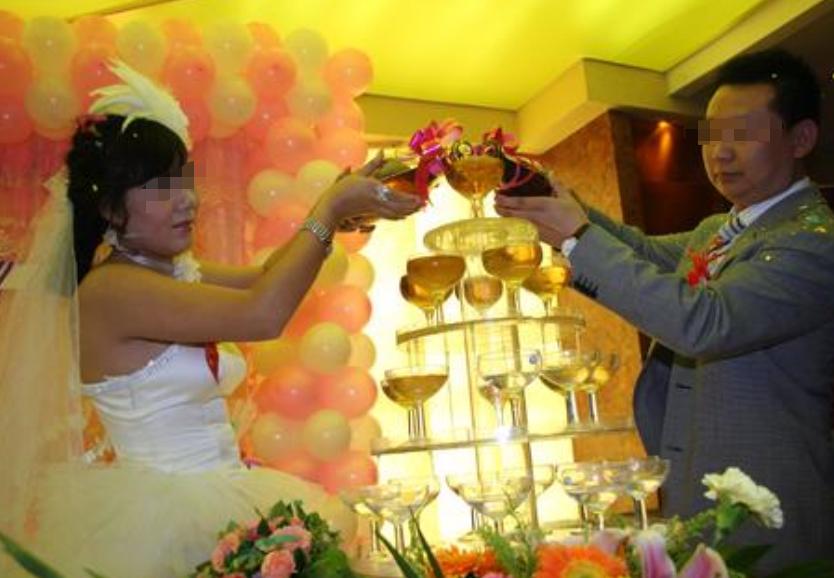 首批“闪婚族”已步入晚年,他们婚姻状况现在如何?令人唏嘘不已