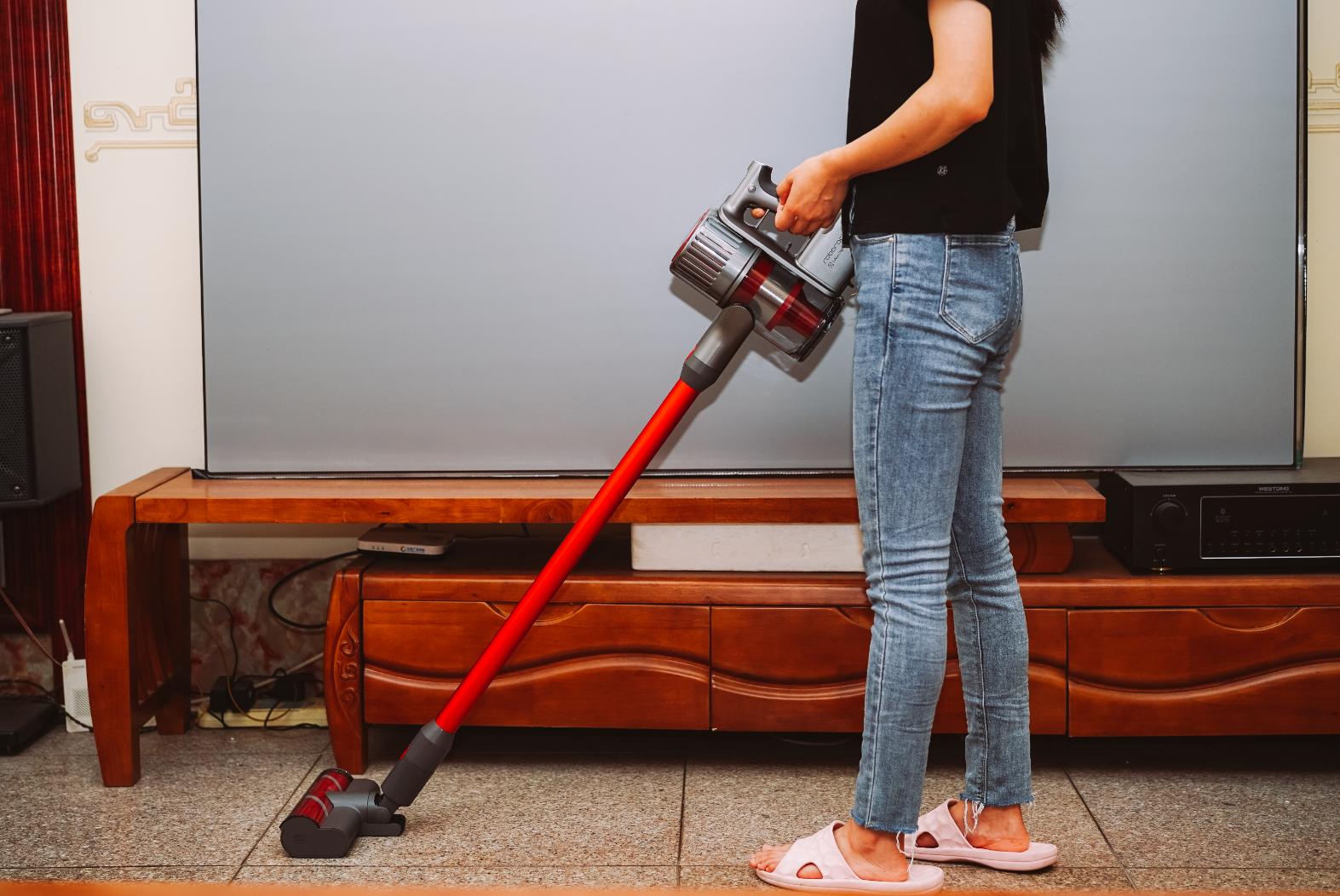 戴森吸尘器v8和石头h7,石头h7和戴森v12哪个好