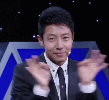 从央视名嘴到阶下囚,芮成钢“被意外死亡”,一手好牌打的稀烂