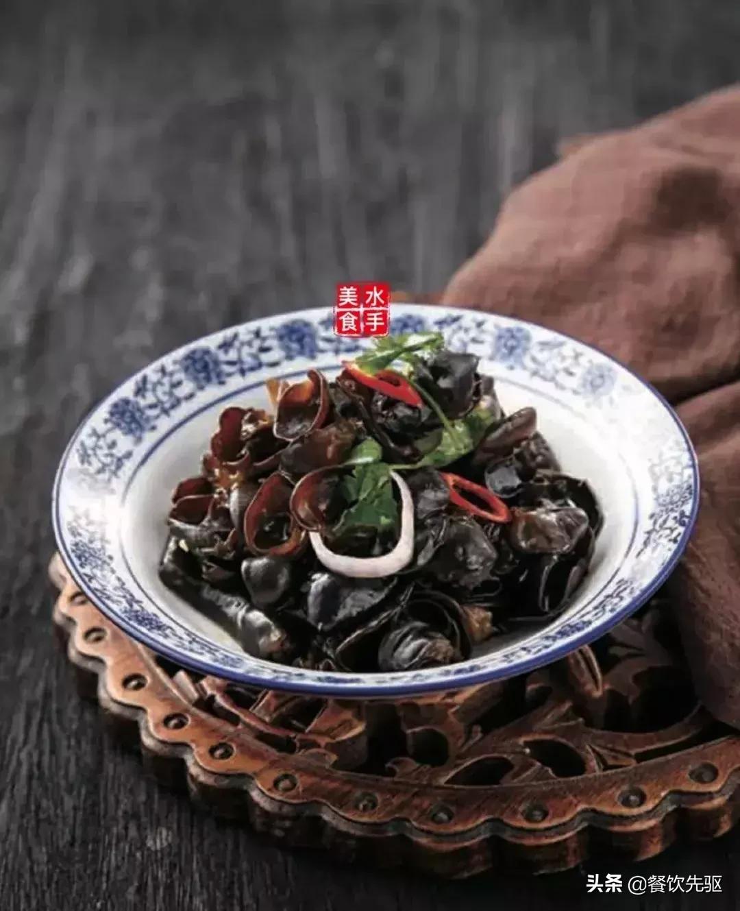 45款酱汁附冷菜热菜等菜品推荐,23种西餐中常用的冷菜与热菜酱汁