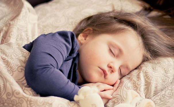 为什么越精细养的孩子越容易生病,现在的孩子真难养动不动就生病