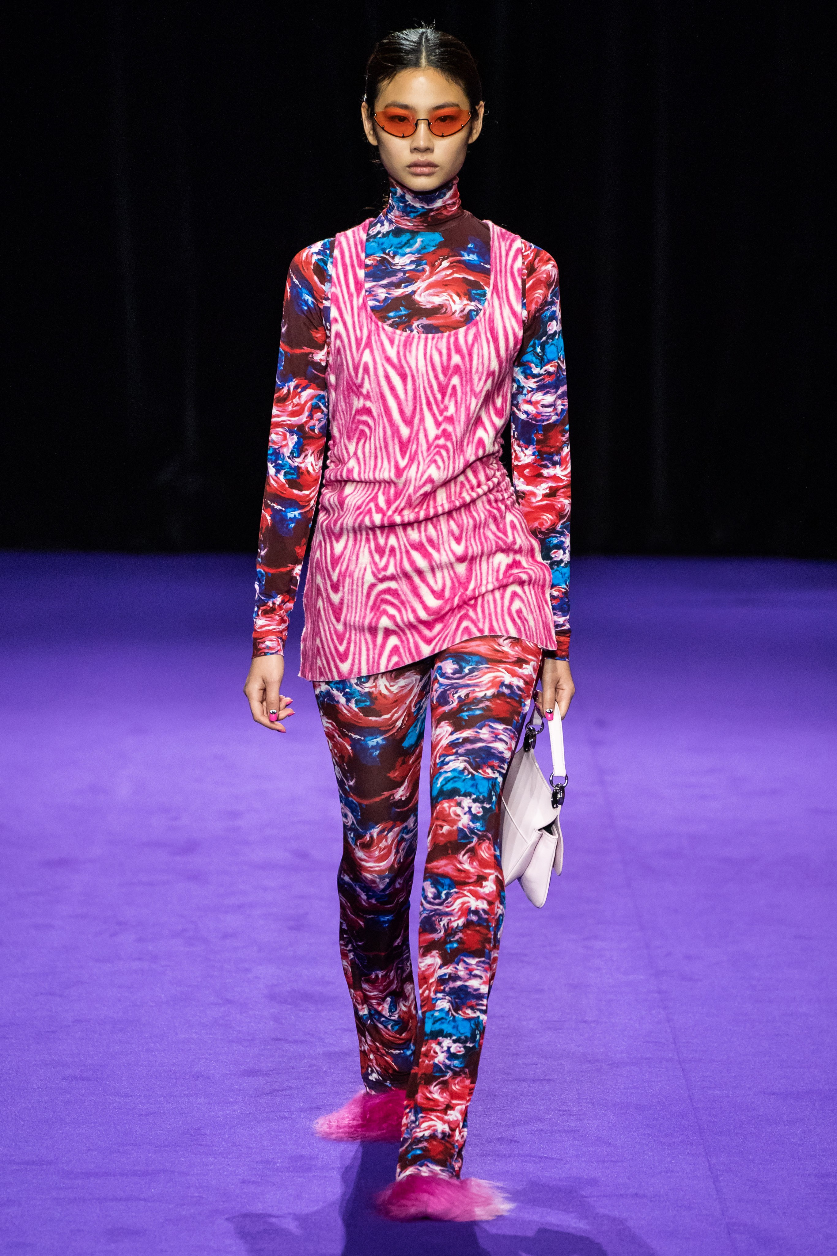 巴黎时装周kenzo,kenzo穿出时尚感