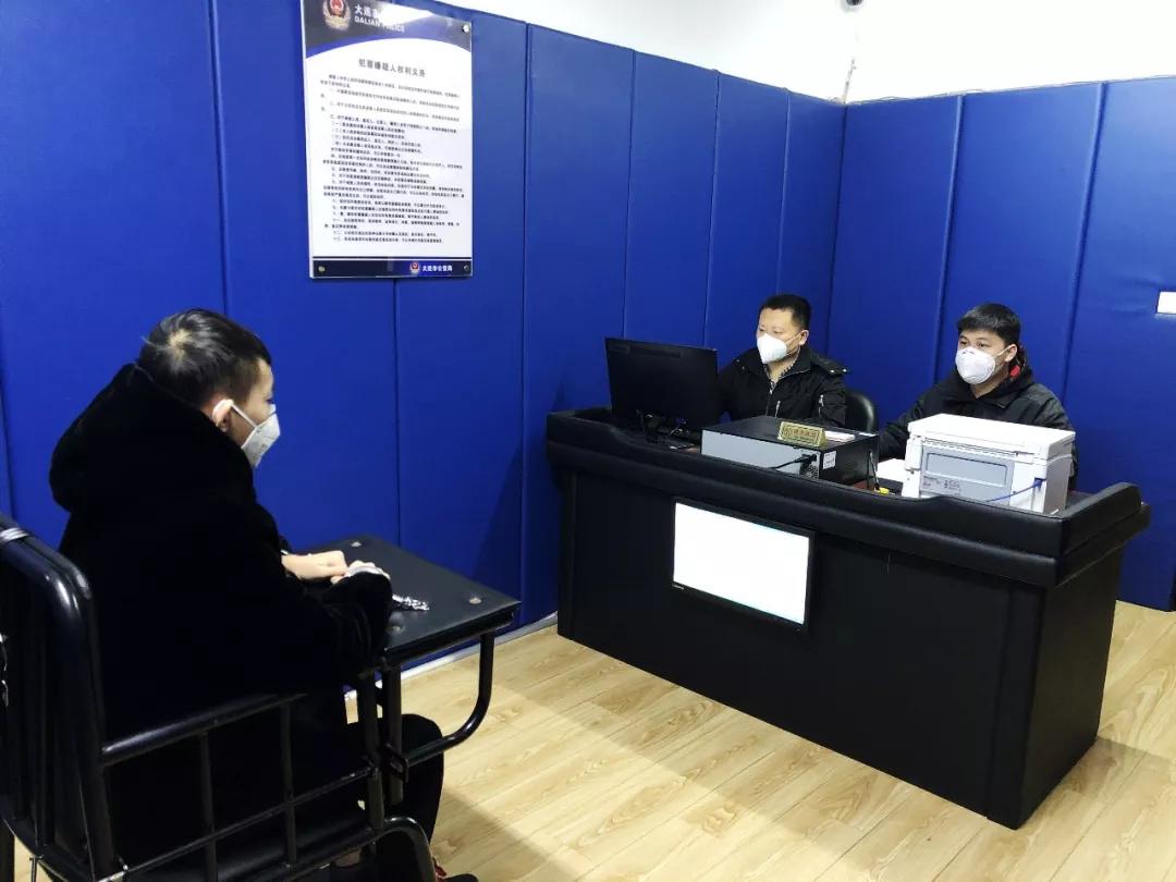 警方破获一起假借销售口罩诈骗案,利用疫情虚假出售口罩诈骗案