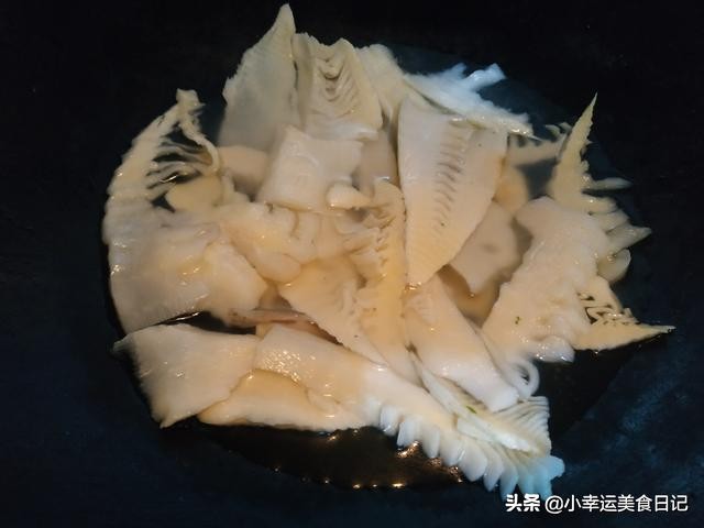 吃竹笋炒肉可以减肥吗,竹笋炒肉非常脆爽美味营养丰富