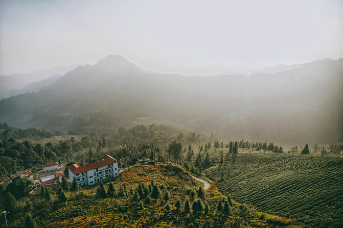 观天坑，游溶洞，桂西北最名不见经传的冷门旅行目的地——乐业