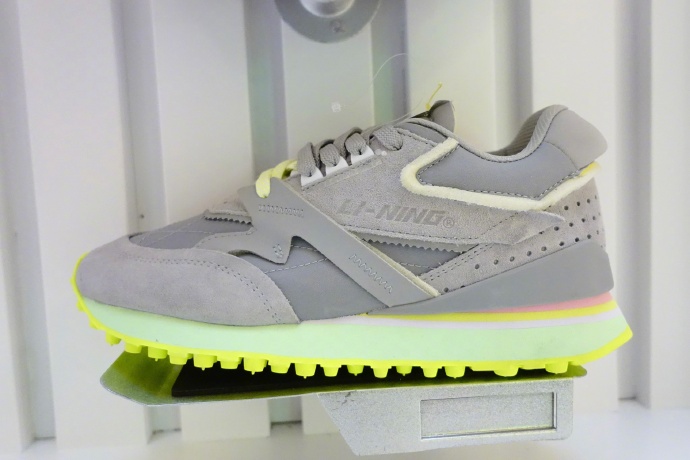 李宁新出了什么鞋,李宁经典款001