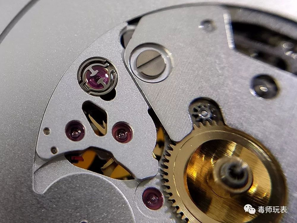 拆解欧米茄海马300机芯图,vs厂欧米茄海马300机芯