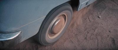 007大钢牙视频,007大钢牙咬死鲨鱼